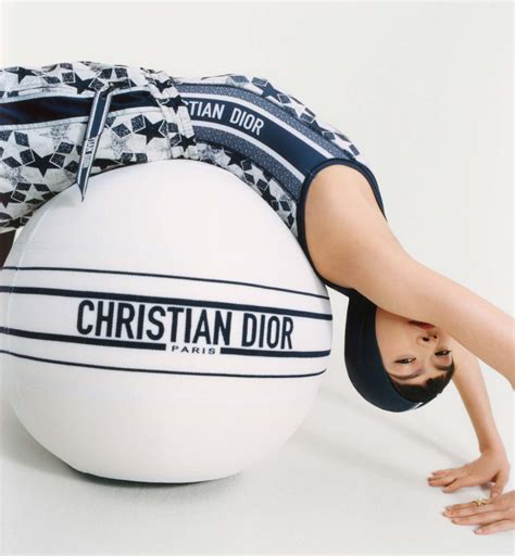 dior gym ball|techno gym Dior.